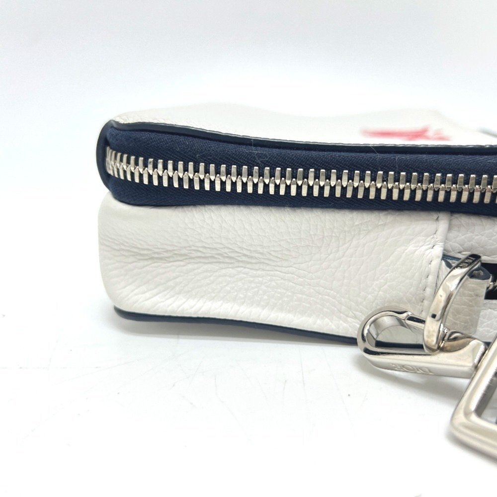 CHRISTIAN DIOR White Leather Shoulder Bag - Picture 16 of 16